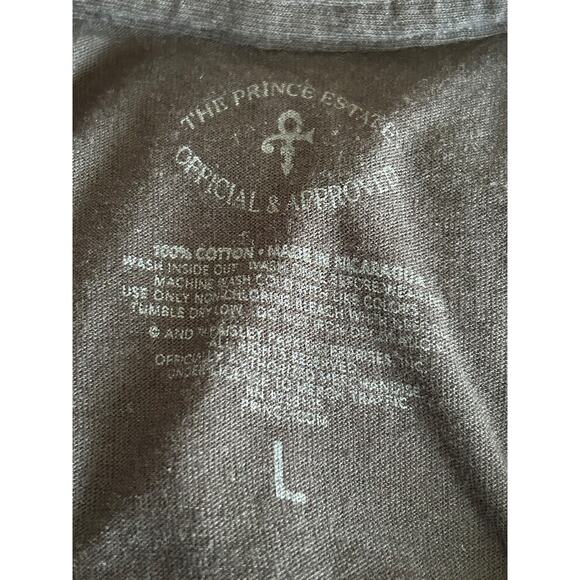 Prince And The Revolution Purple Rain Men's Large Black Cotton Official T Shirt - Picture 4 of 7